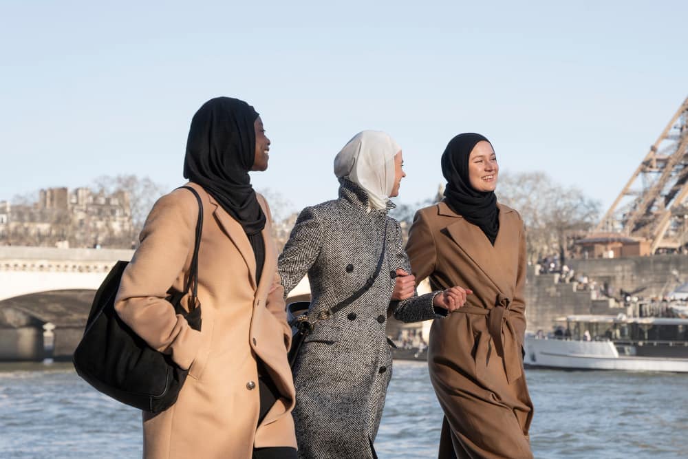 travailler avec le hijab en France
